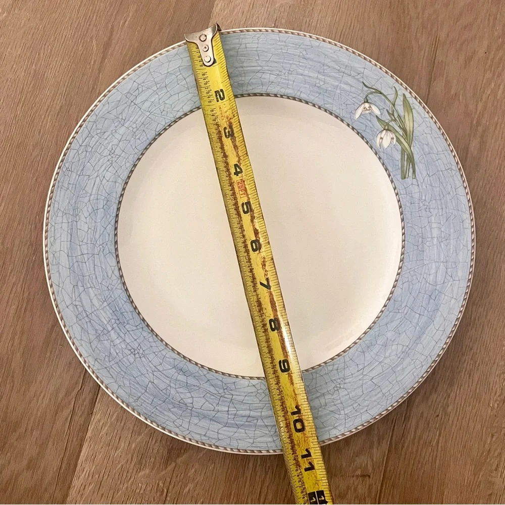 WEDGWOOD Sarah's Garden Snowdrop Blue Dinner Plate 10.75” RARE DISCONTINUED‎